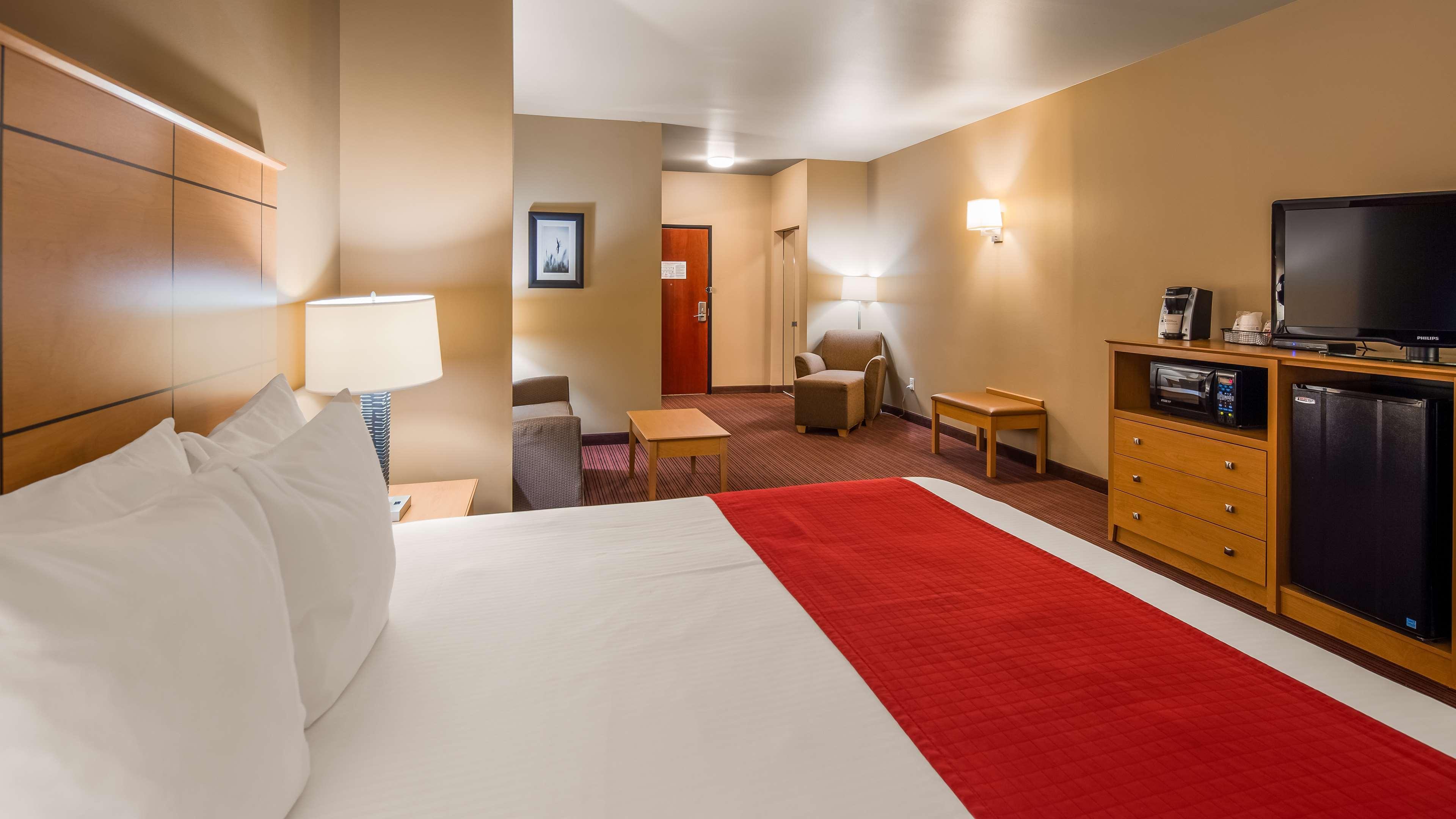 Best Western Golden Prairie Inn And Suites Sidney Zewnętrze zdjęcie