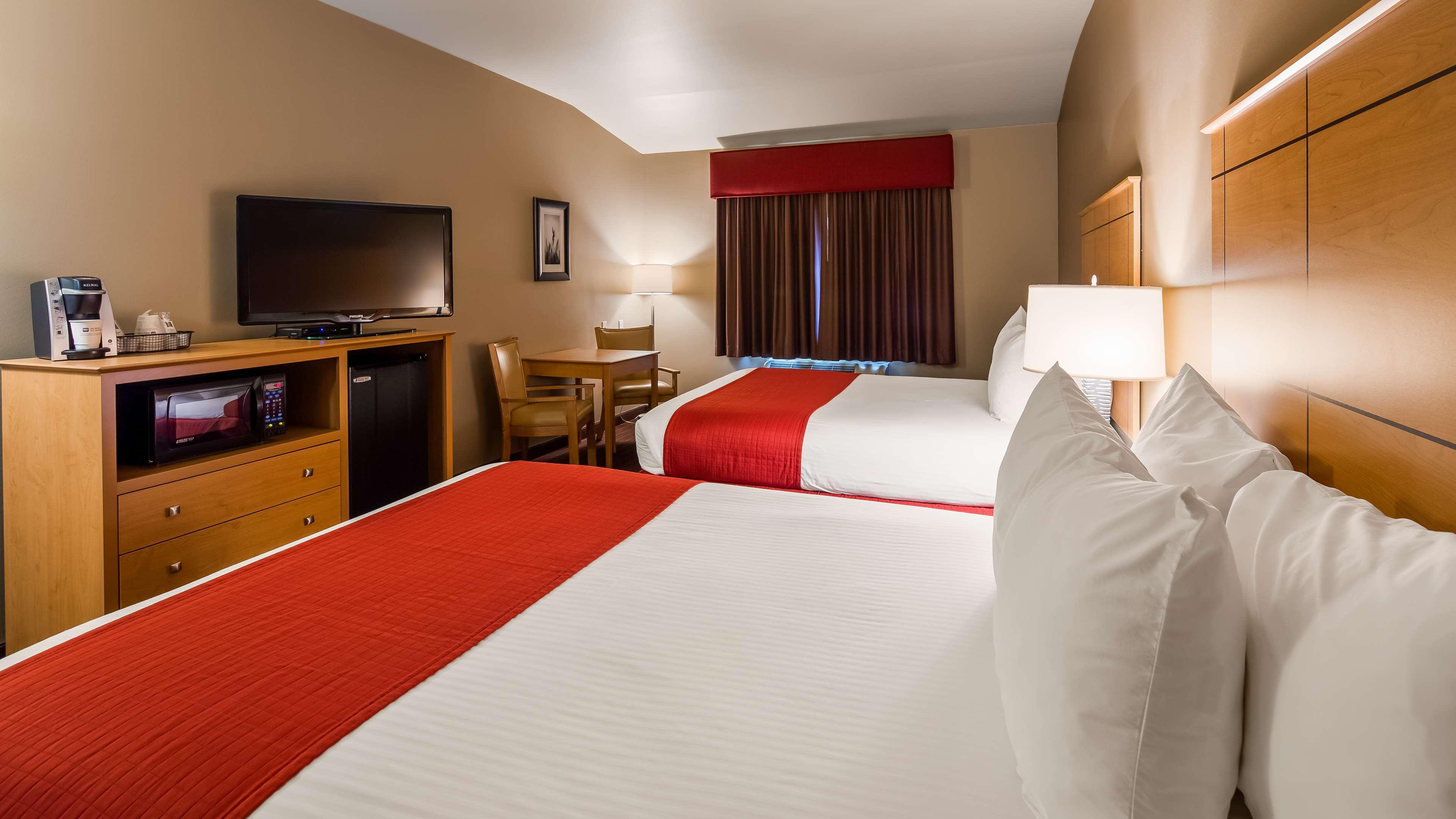 Best Western Golden Prairie Inn And Suites Sidney Zewnętrze zdjęcie