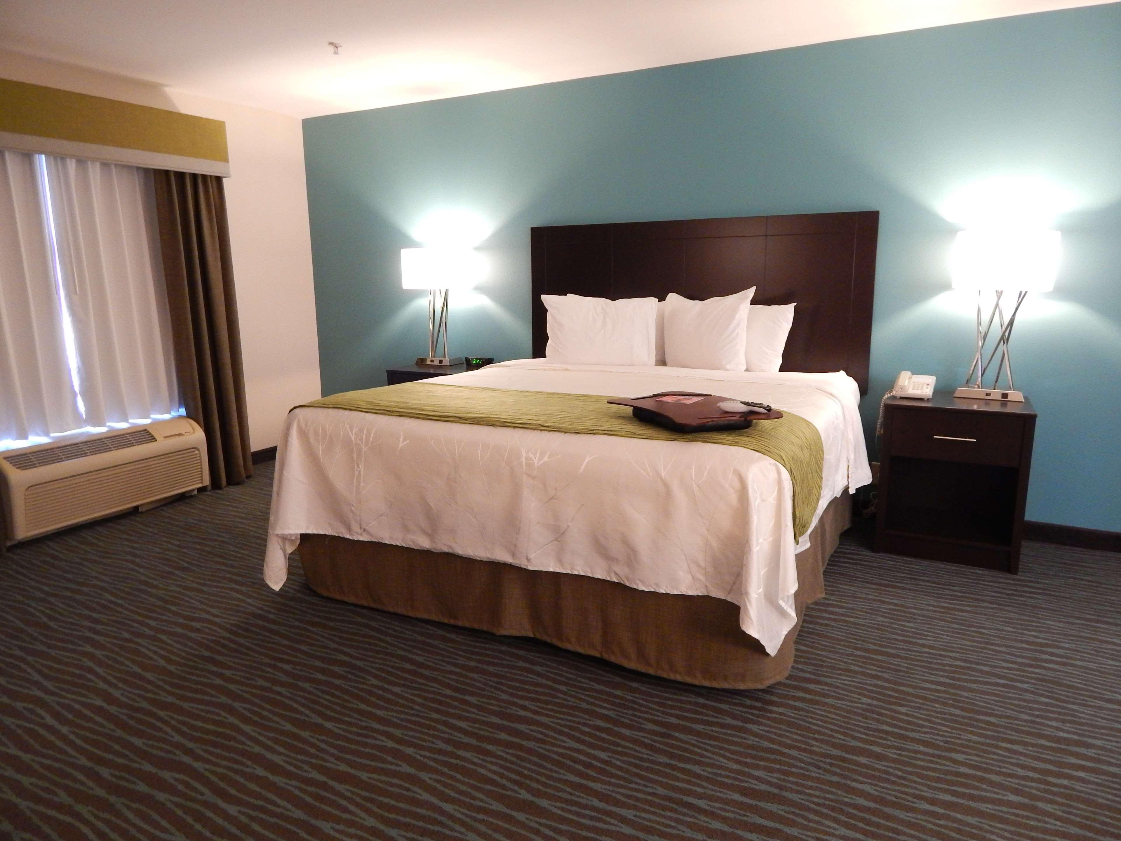 Best Western Golden Prairie Inn And Suites Sidney Zewnętrze zdjęcie