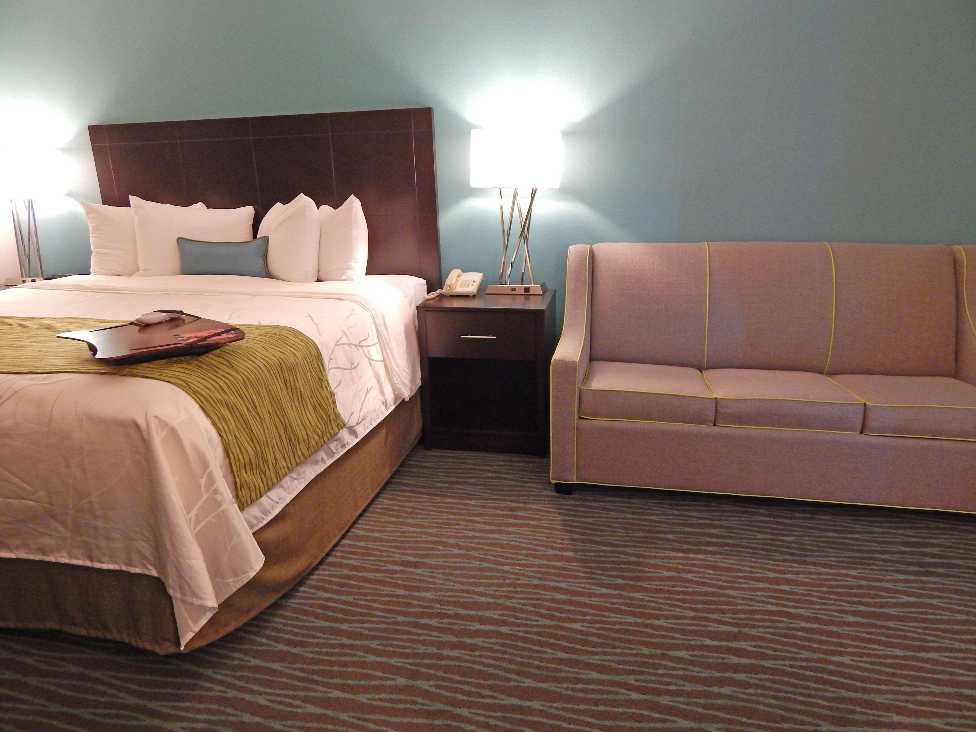 Best Western Golden Prairie Inn And Suites Sidney Zewnętrze zdjęcie