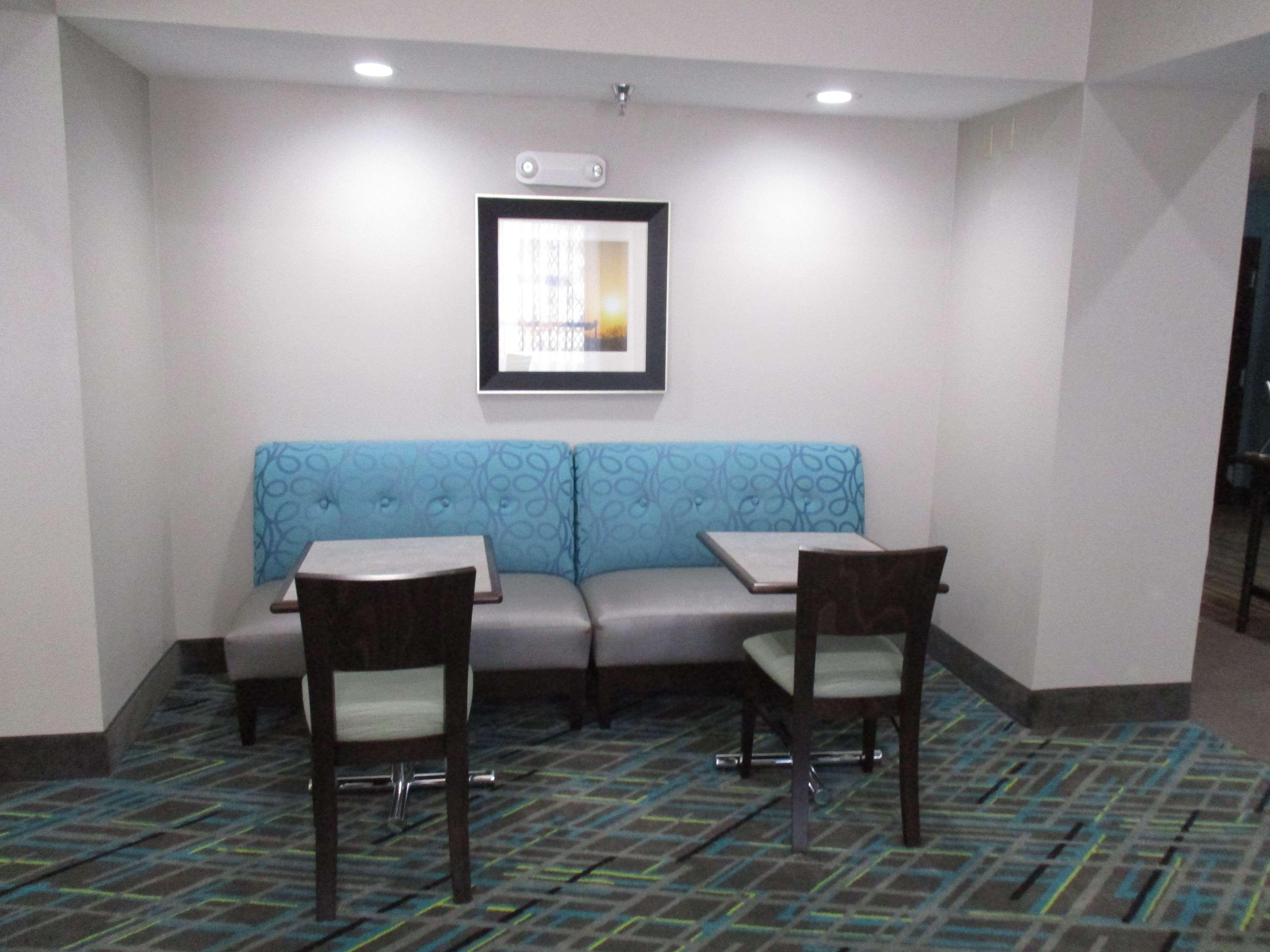 Best Western Golden Prairie Inn And Suites Sidney Zewnętrze zdjęcie