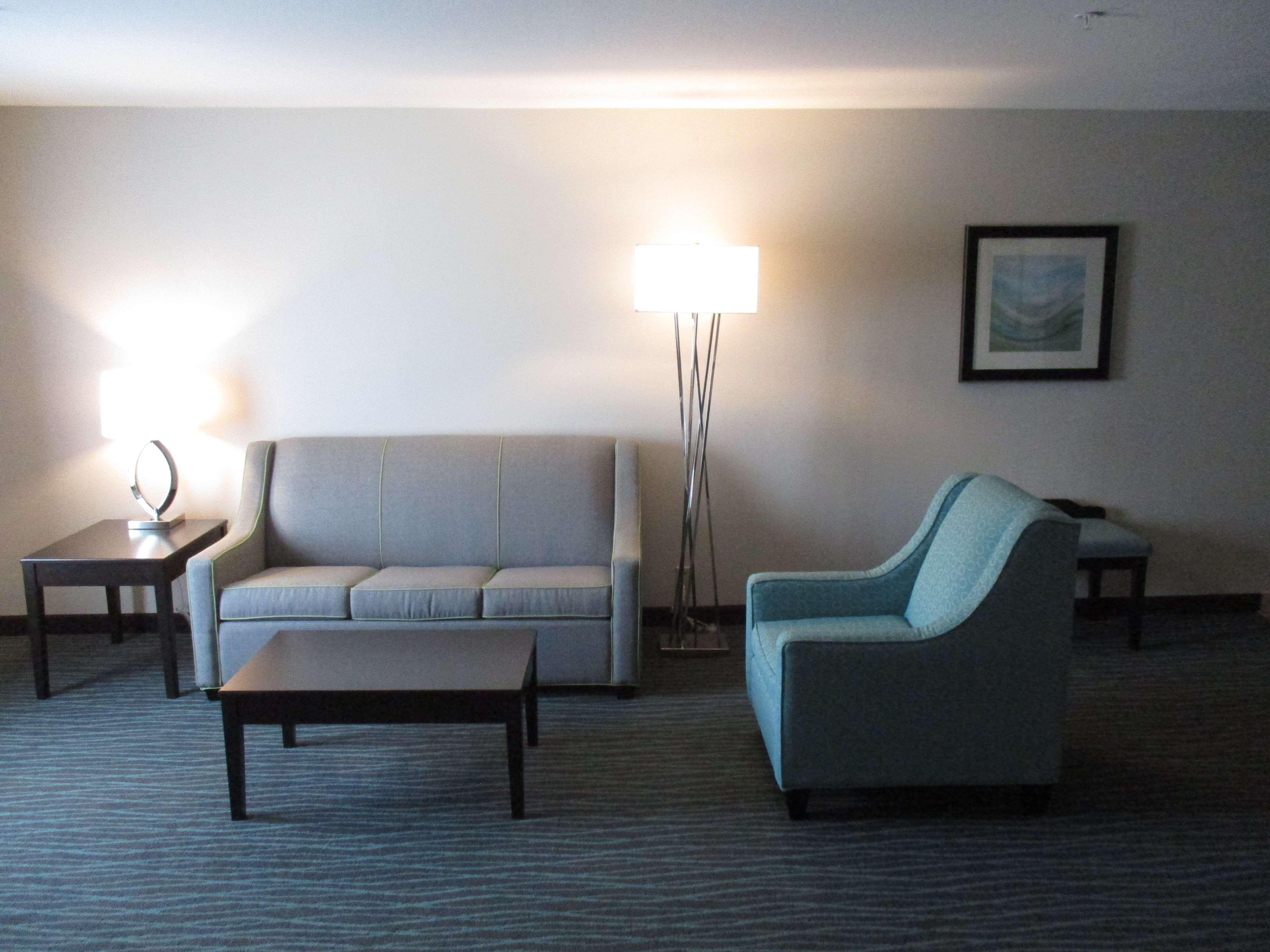 Best Western Golden Prairie Inn And Suites Sidney Zewnętrze zdjęcie