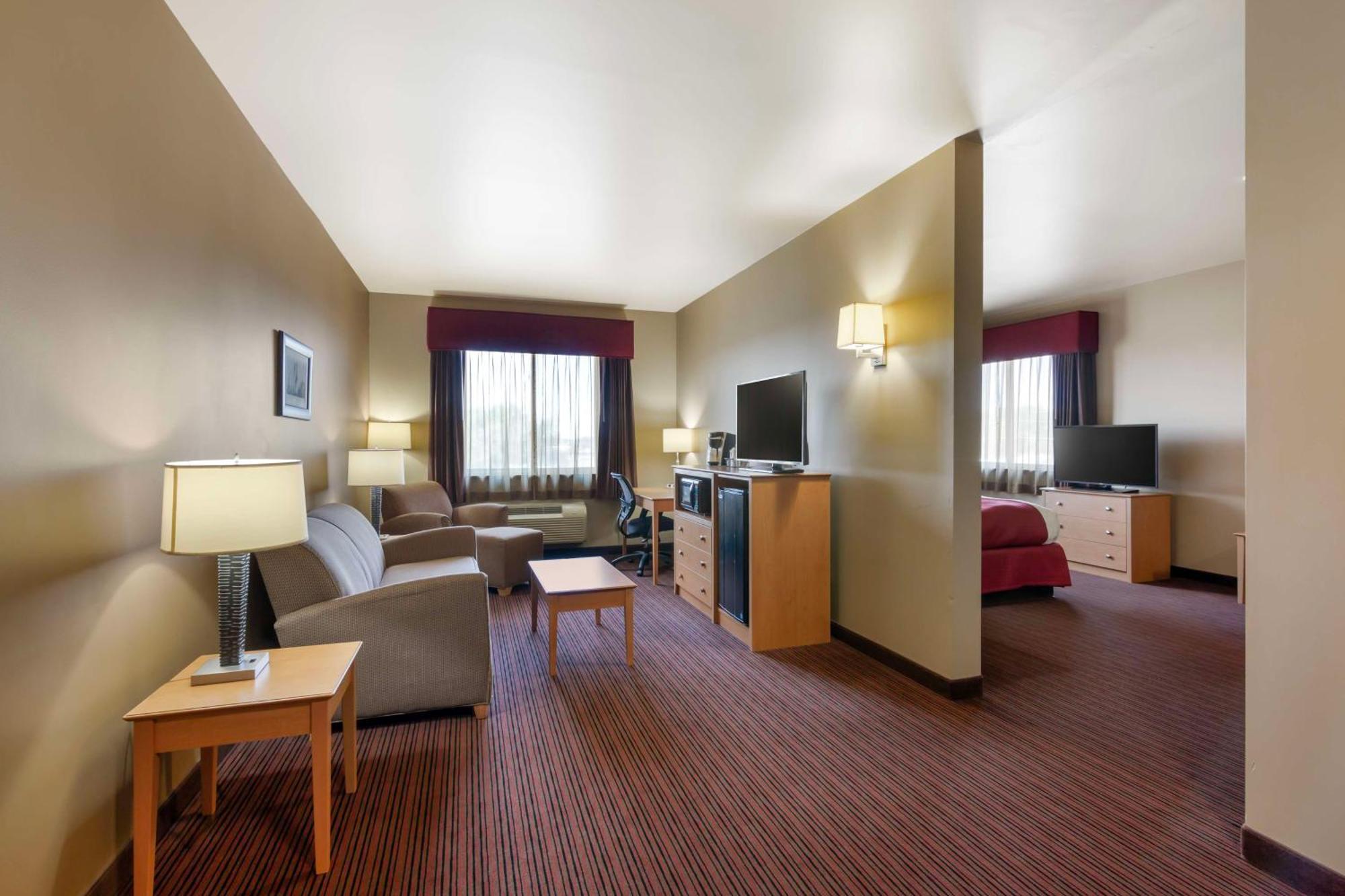 Best Western Golden Prairie Inn And Suites Sidney Zewnętrze zdjęcie