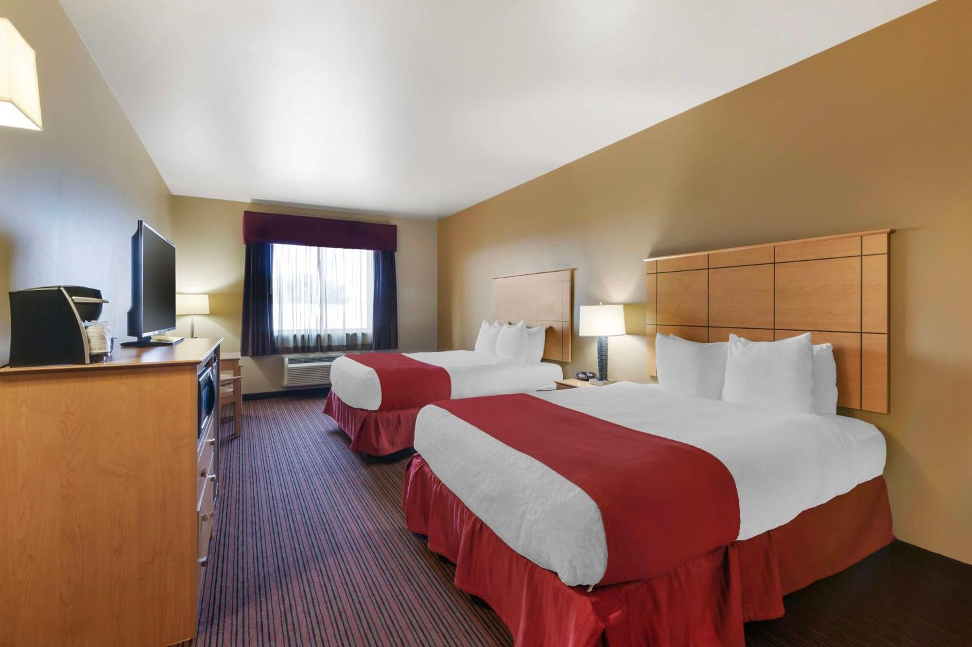 Best Western Golden Prairie Inn And Suites Sidney Zewnętrze zdjęcie
